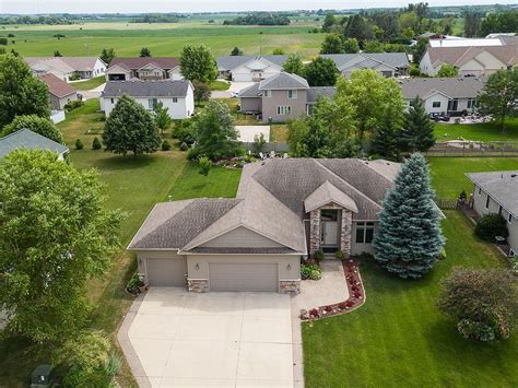 Visit Darcy Ihrke&x27;s profile on Zillow to find ratings and reviews. . Zillow owatonna mn